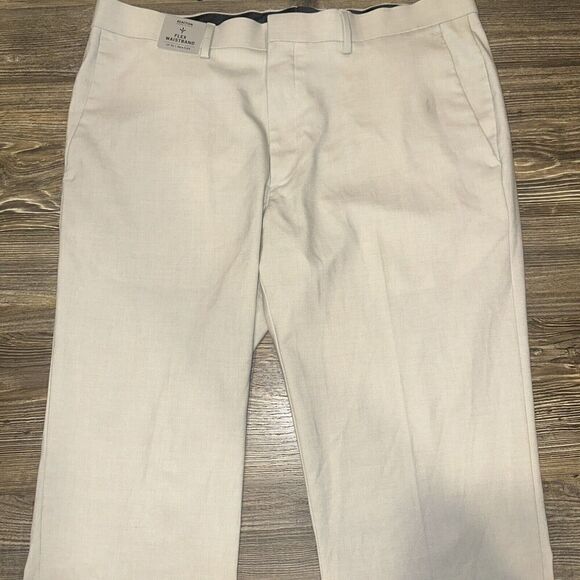 Kenneth Cole Reaction Men 36x32 Flex Waist Band New With Tags Khaki. Defects. P - Picture 1 of 12